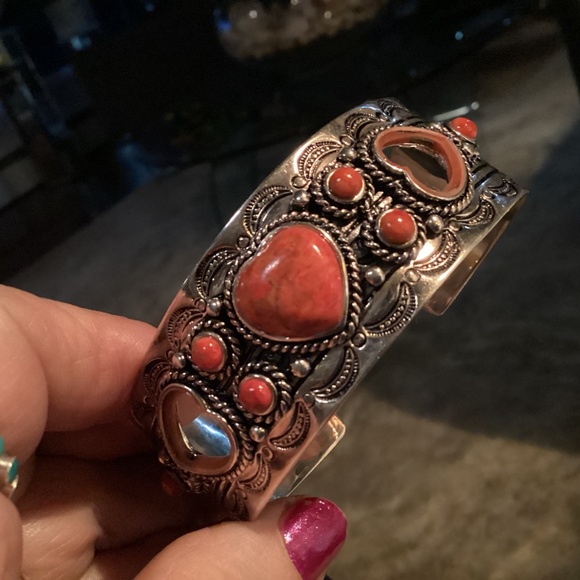 SPONGE.  coral  HEART. Sterling silver cuff signed BBJ. THAILAND. - Picture 1 of 15